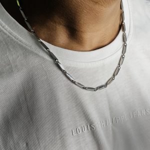 TWISTED SILVER CHAIN
