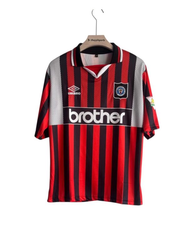 KINKLADZE MANCHESTER CITY 1994-95 AWAY KIT FIVE SLEEVE EMBROIDERY