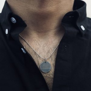 Stainless steel chain with round pendants