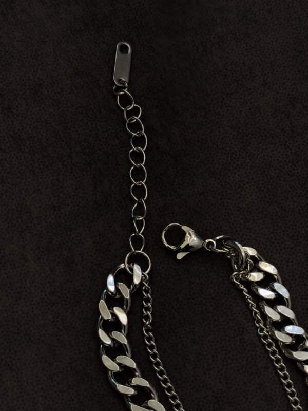Crimson Gothic Chain Bracelet Green